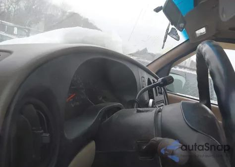 1998 Ford E-250 Commercial/Recreational из США, поврежденный, VIN 1FTNE24L6WHB39034